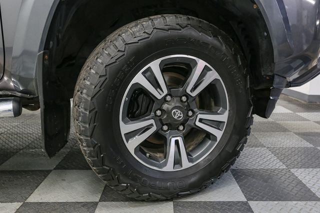 Vehicle image 12 of 48