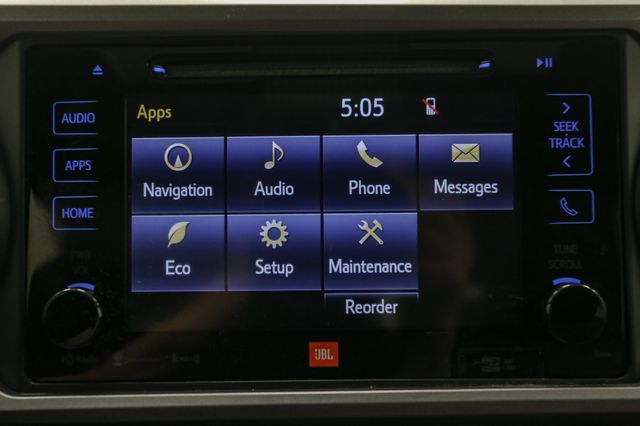 Vehicle image 26 of 48