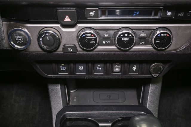 Vehicle image 35 of 48