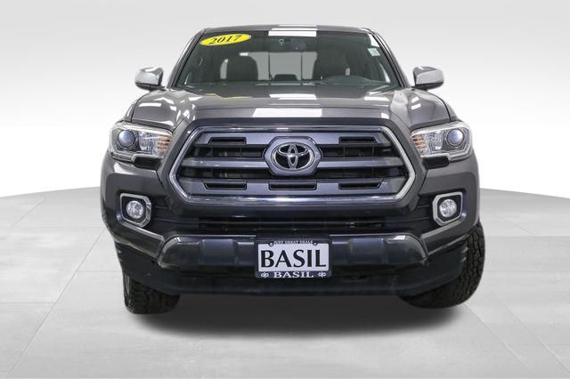 Vehicle image 5 of 48