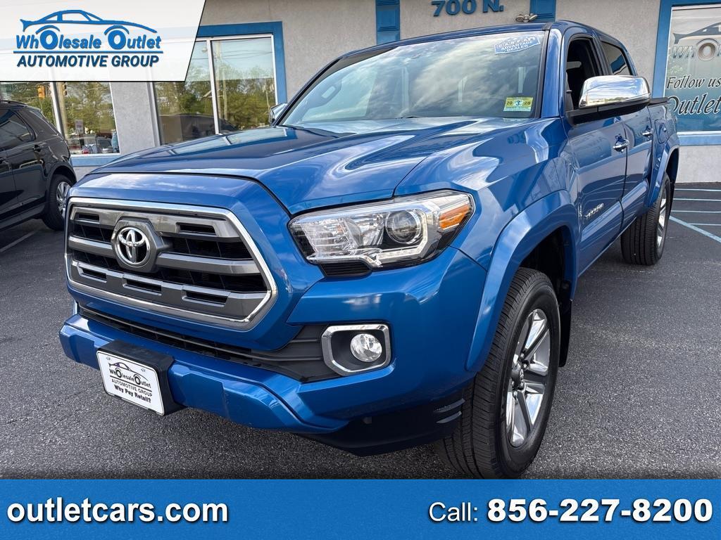 2017 Toyota Tacoma Limited Image 3 of 45