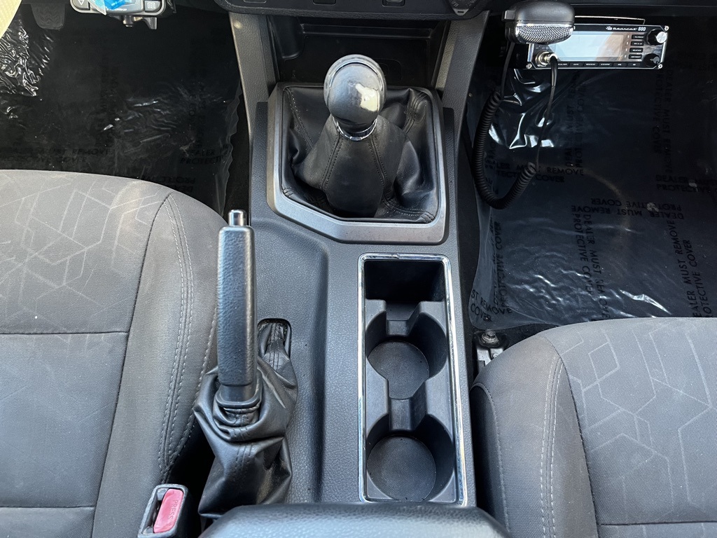 Vehicle image 21 of 29