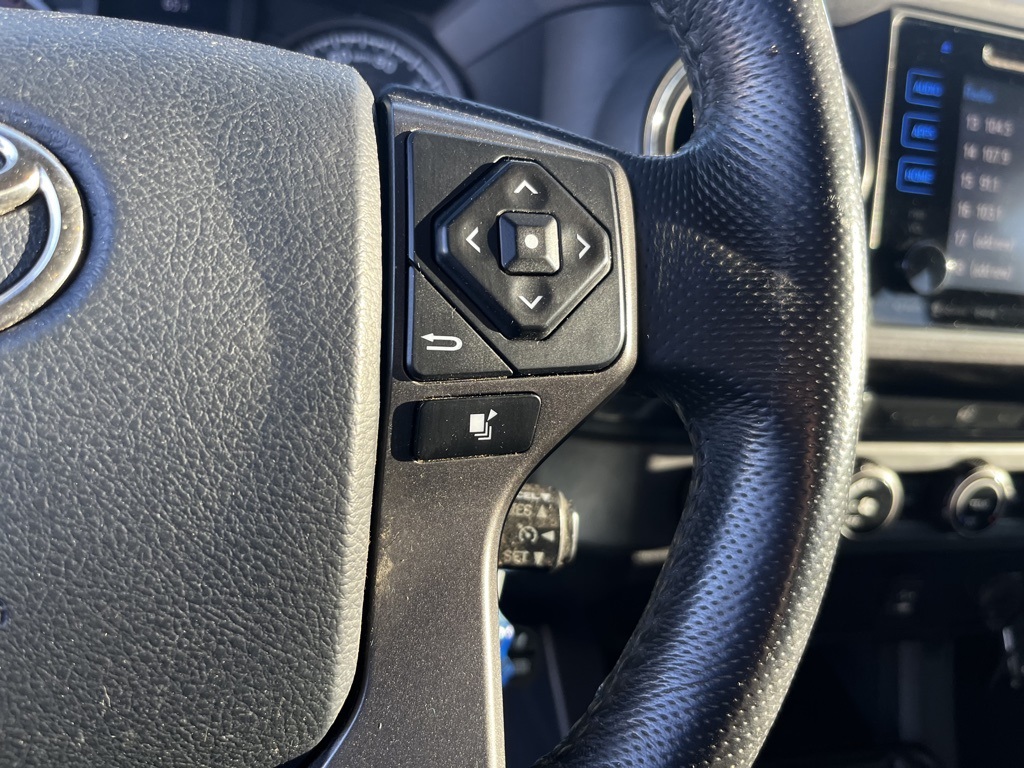 Vehicle image 18 of 29