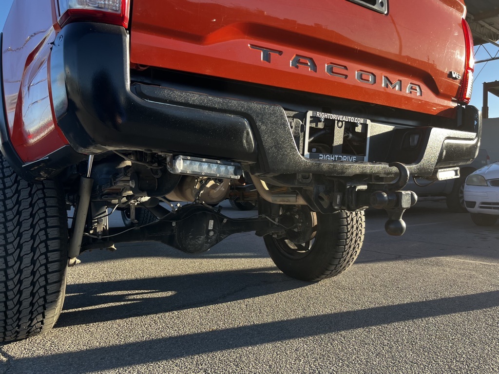 Vehicle image 11 of 29