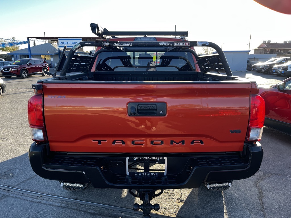 Vehicle image 5 of 29