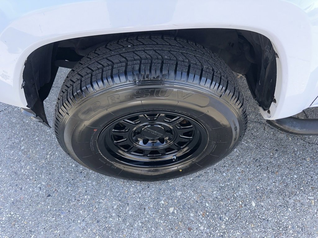 Vehicle image 19 of 22