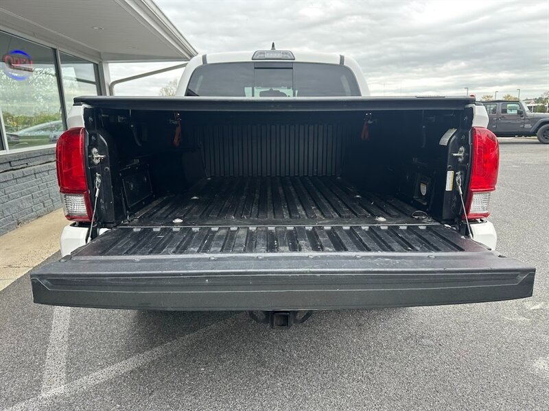Vehicle image 10 of 53