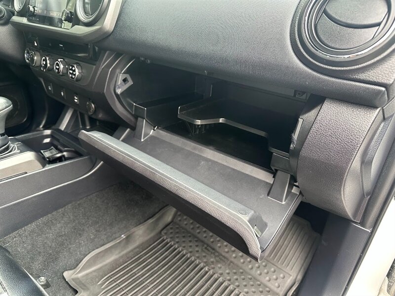 Vehicle image 40 of 53
