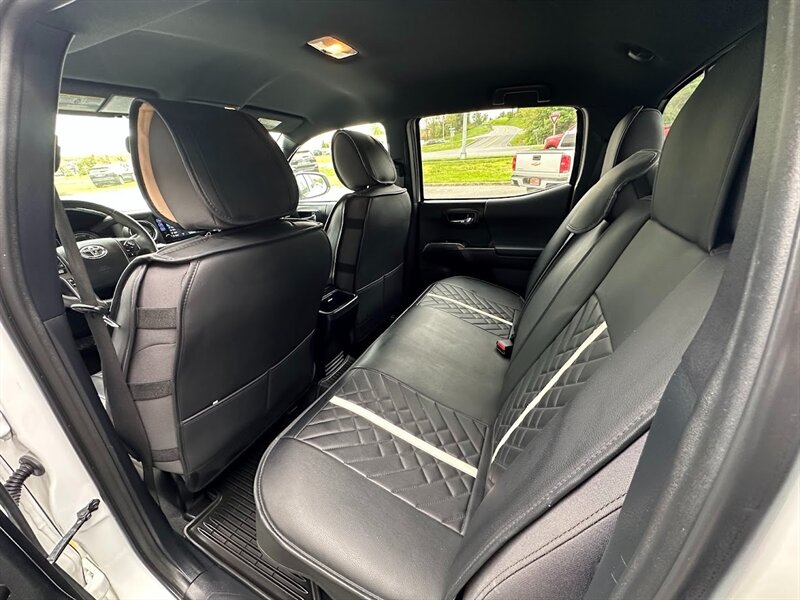 Vehicle image 19 of 53