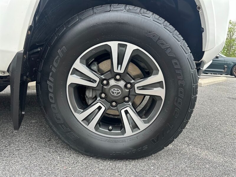 Vehicle image 45 of 53