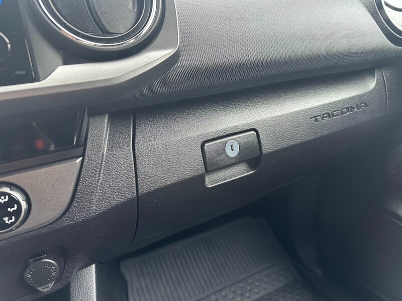 Vehicle image 34 of 53