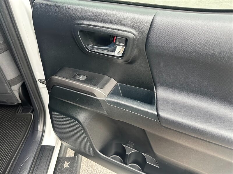 Vehicle image 36 of 53