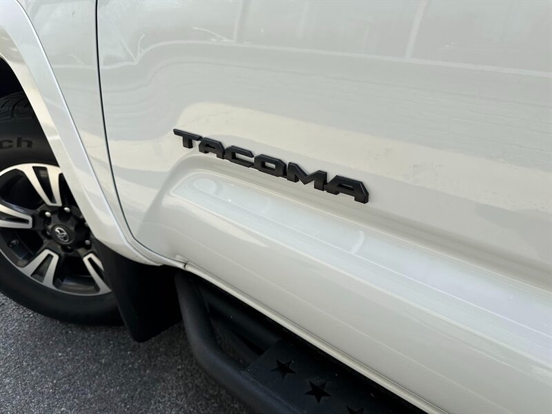 Vehicle image 5 of 53