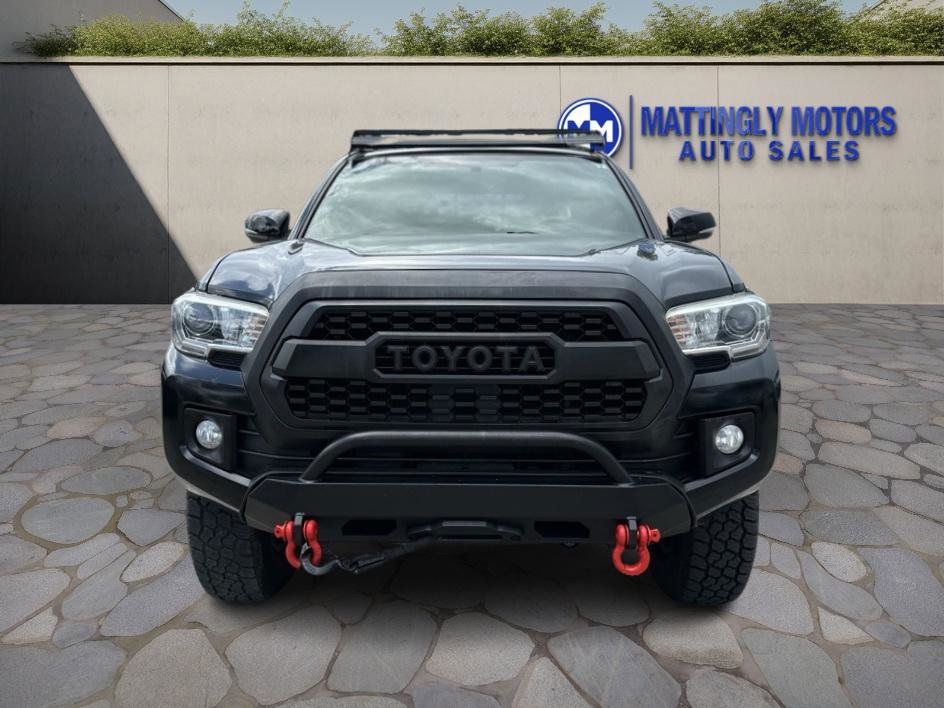 Vehicle image 2 of 33