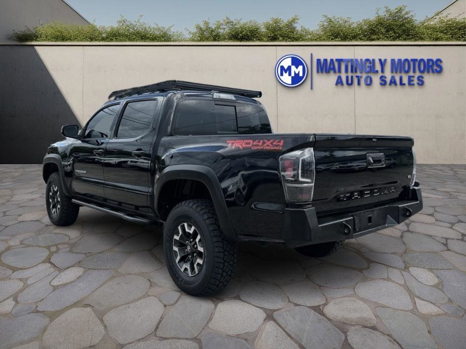 Vehicle image 7 of 33