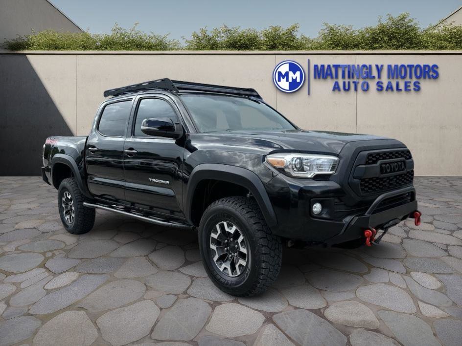 Vehicle image 3 of 33