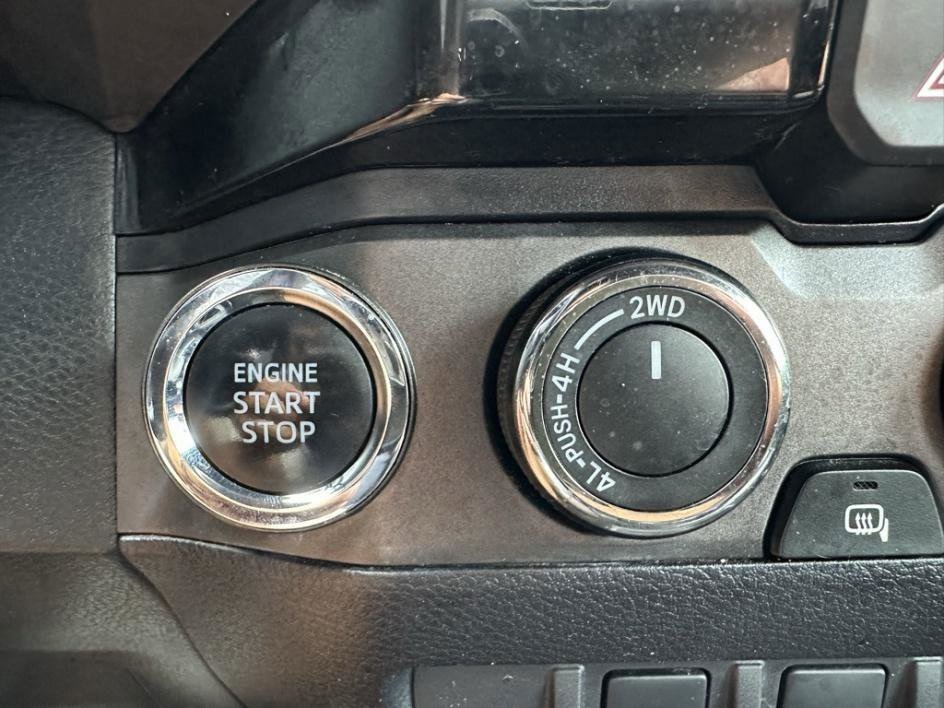 Vehicle image 33 of 33