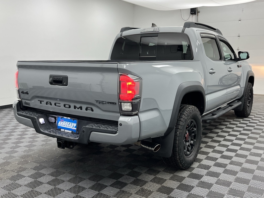 Vehicle image 5 of 34