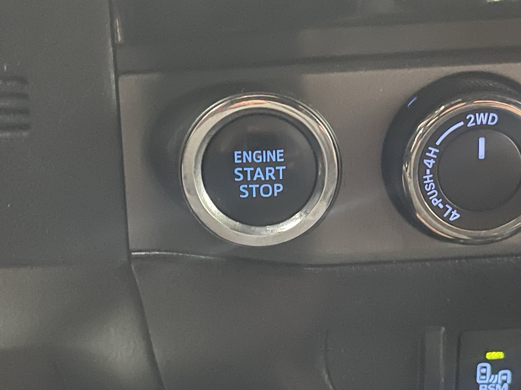 Vehicle image 29 of 34