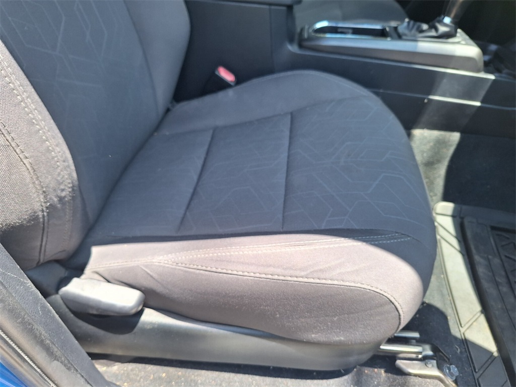 Vehicle image 16 of 31