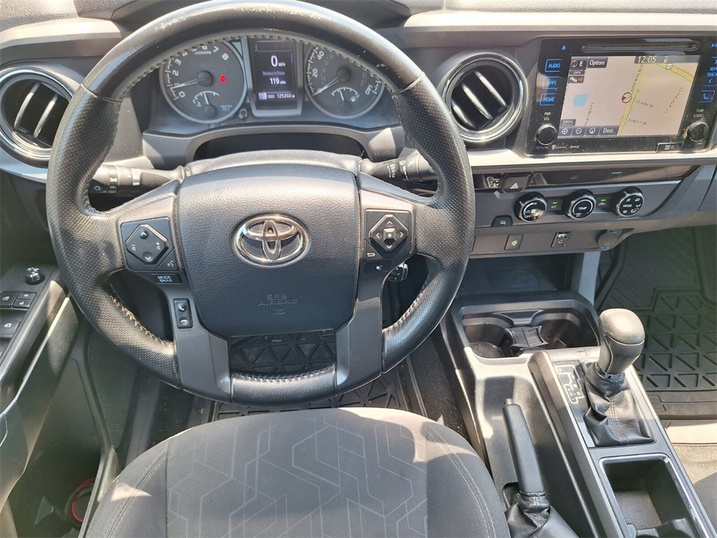 Vehicle image 20 of 31