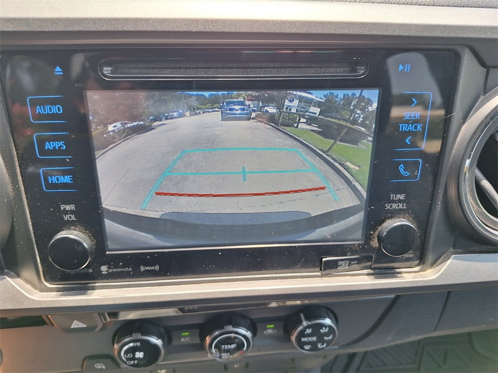 Vehicle image 24 of 31