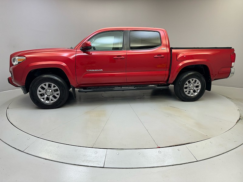 Vehicle image 8 of 48