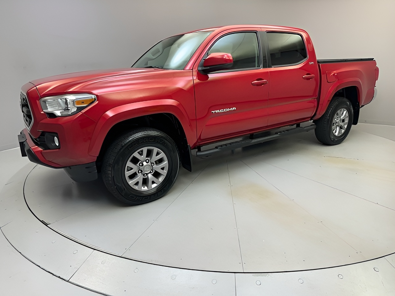 Vehicle image 41 of 48