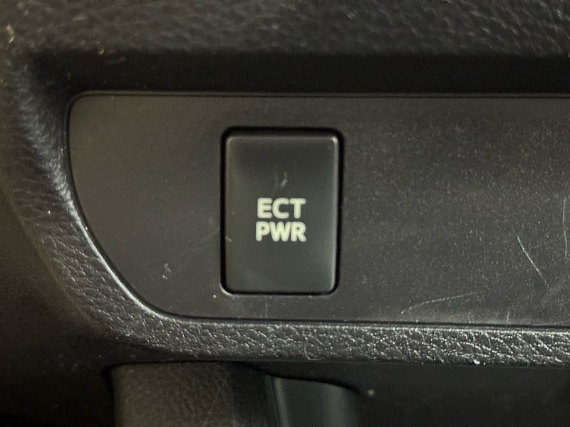 Vehicle image 34 of 48