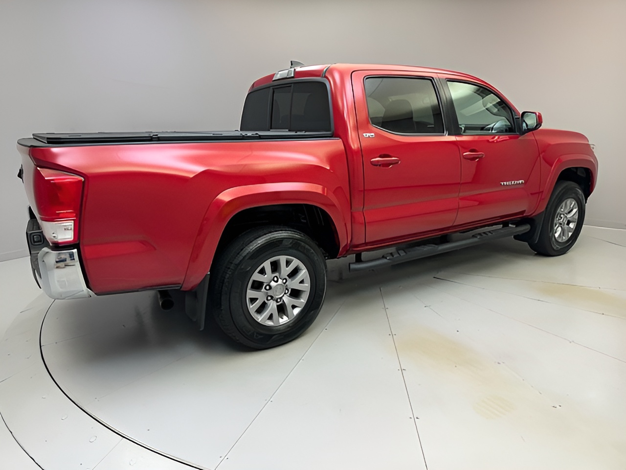 Vehicle image 45 of 48