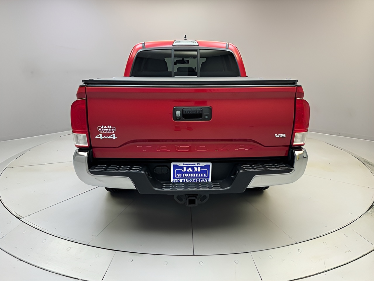 Vehicle image 46 of 48