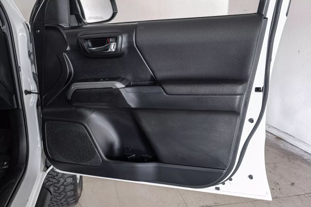 Vehicle image 24 of 51