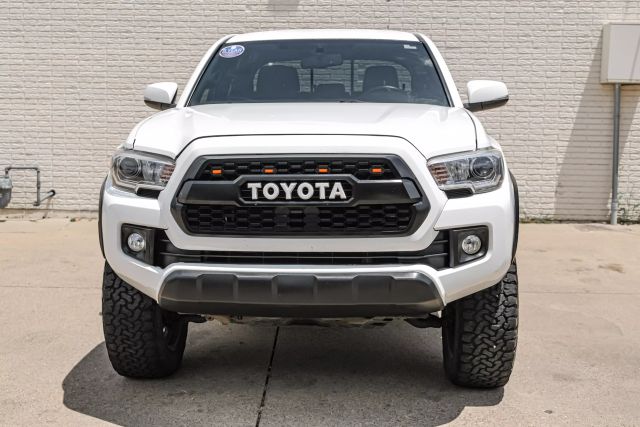 Vehicle image 2 of 51