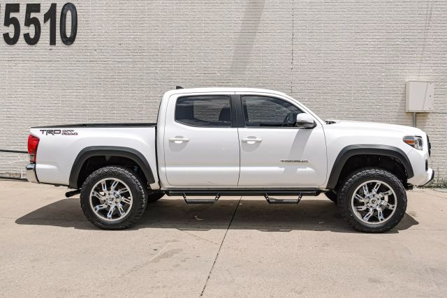 Vehicle image 5 of 51