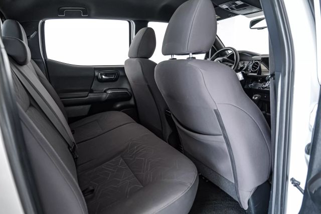 Vehicle image 21 of 51