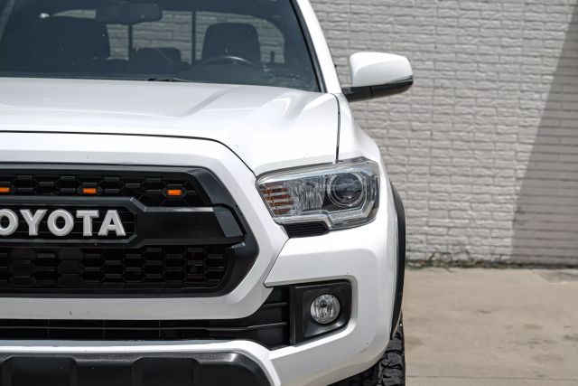 Vehicle image 3 of 51