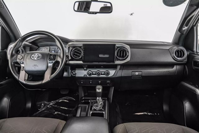 Vehicle image 26 of 51