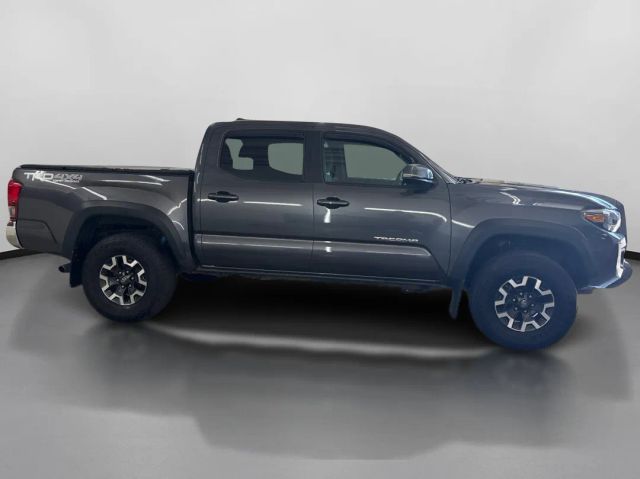 Vehicle image 6 of 42