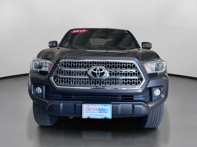 Vehicle image 4 of 42