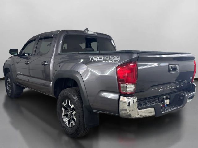 Vehicle image 9 of 42