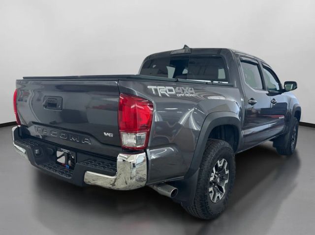 Vehicle image 7 of 42