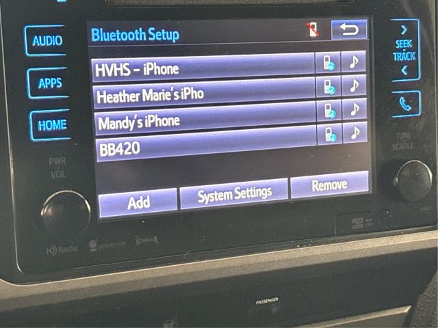 Vehicle image 23 of 42