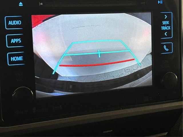 Vehicle image 27 of 42