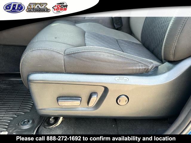 Vehicle image 13 of 20