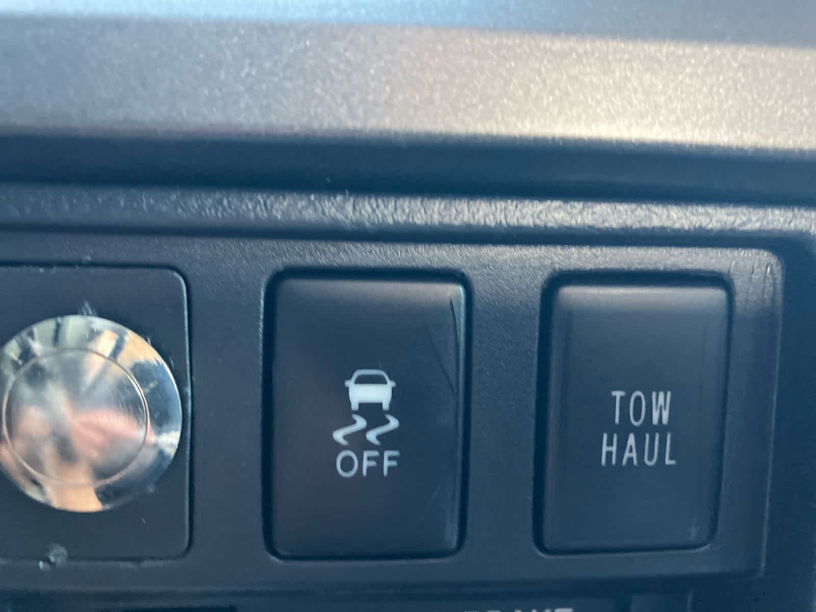Vehicle image 26 of 37