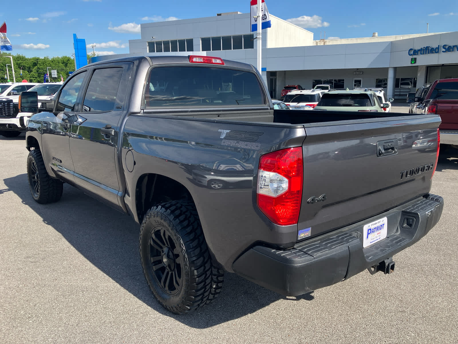 Vehicle image 6 of 37