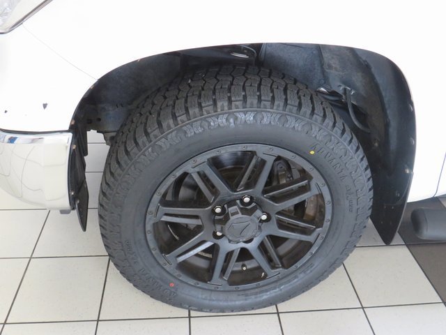Vehicle image 16 of 34