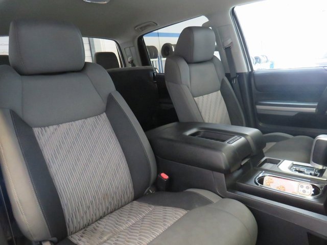 Vehicle image 11 of 34