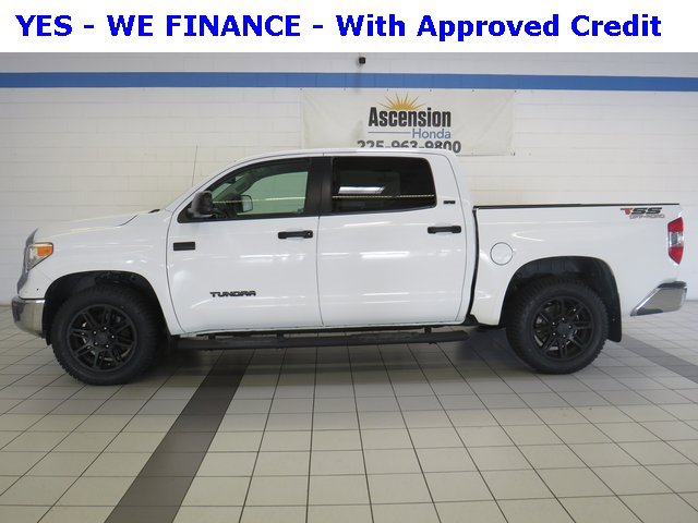 Vehicle image 6 of 34
