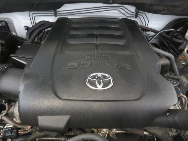 Vehicle image 31 of 34